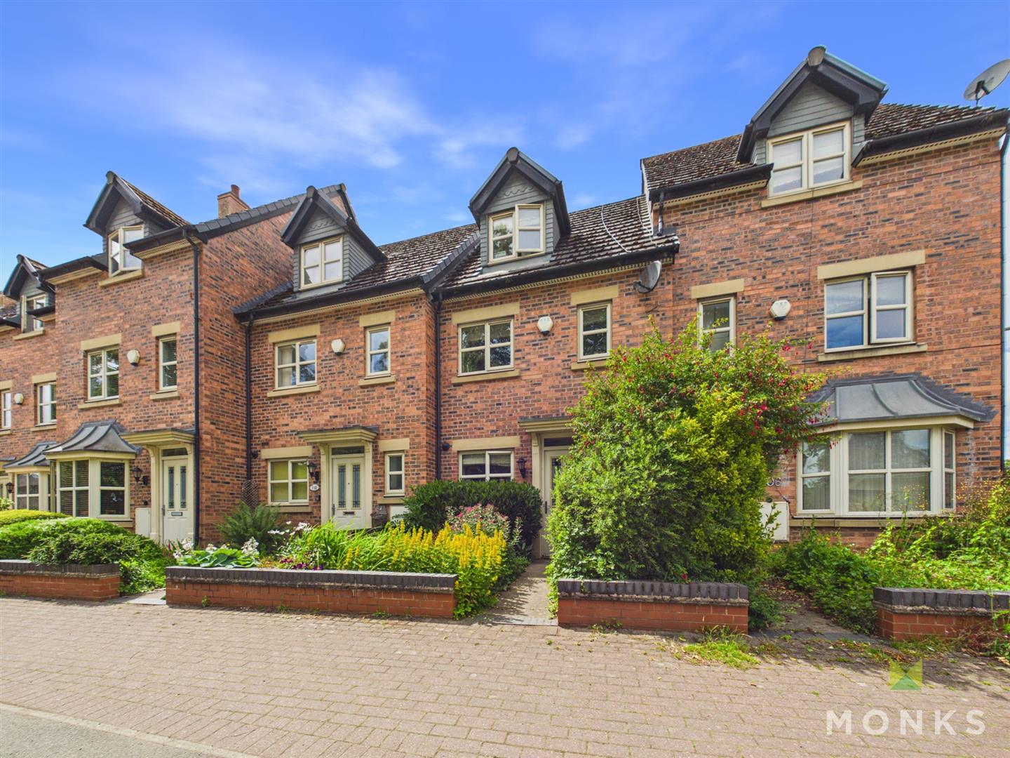 108 Welsh Walls, Oswestry, SY11 1RW For Sale